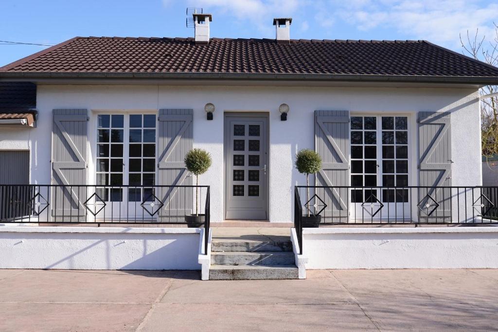 Les Villas Du Domaine De Suzel Vignieu Kültér fotó