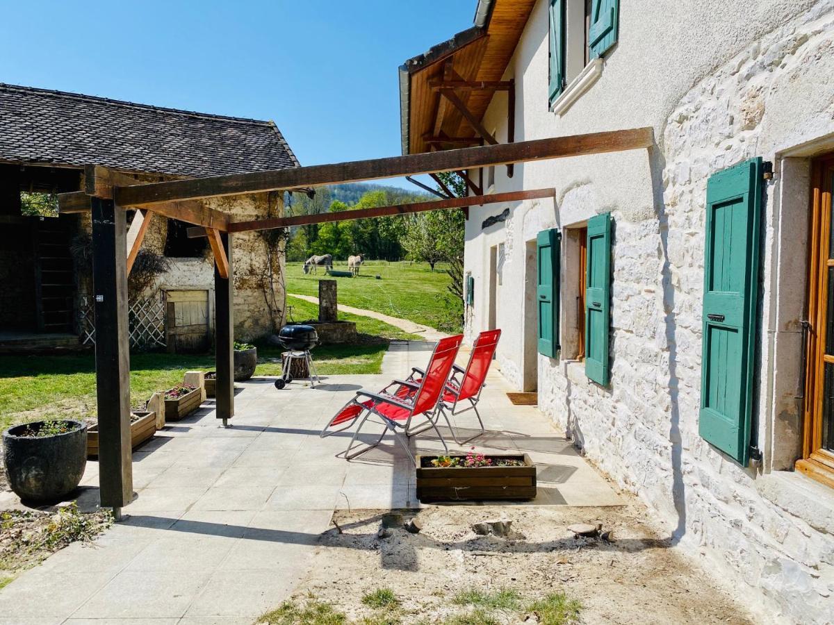 Les Villas Du Domaine De Suzel Vignieu Kültér fotó